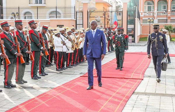 Les Gabonais bannis des USA : si Oligui a des couilles, il doit imposer la réciprocité